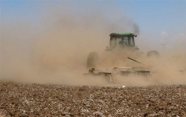 Drought Plagued Lubbock Cotton Field 5-14-11 AP Betsy Blaney
